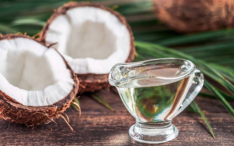 Óleo de coco promove saúde cardiovascular