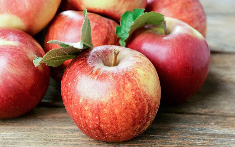 Consumo de maçã melhora trânsito intestinal