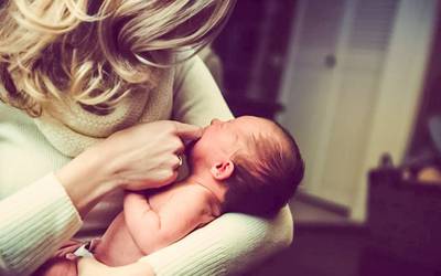 Academia “Mamãs Sem Dúvidas” explica cuidados com recém-nascidos