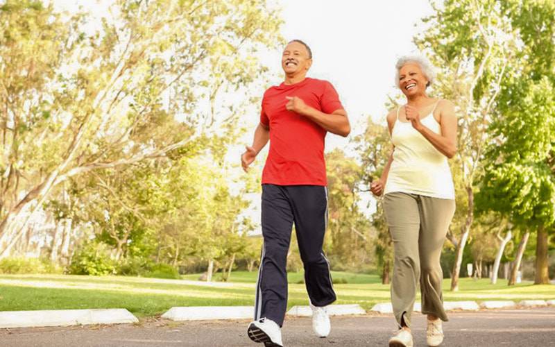 Atividade física semanal ajuda na prevenção de demência