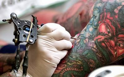 Tatuagem pode causar o superaquecimento do corpo