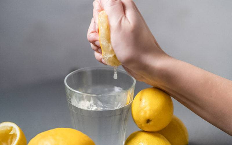 Água com limão contribui para a perda de peso