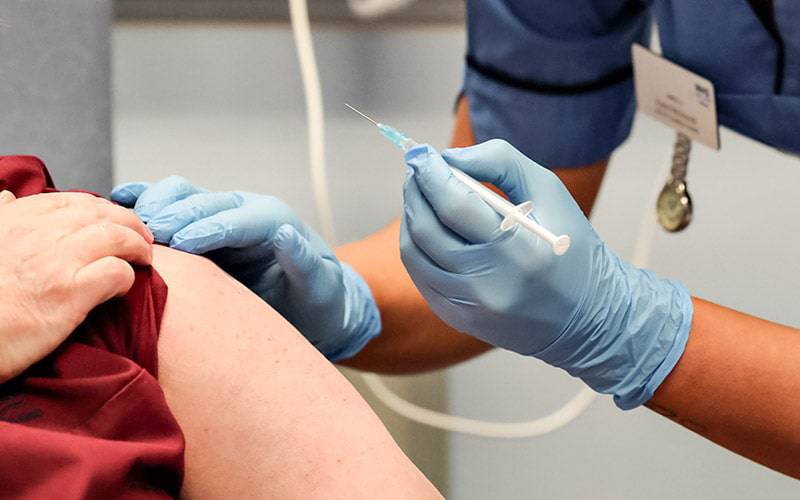 Vacinas contra a COVID-19 seguras mesmo para quem tem alergias