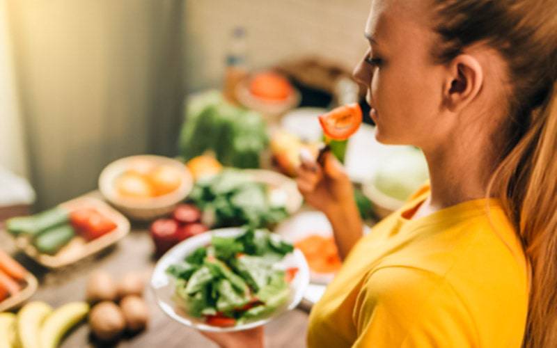 Dieta vegan pode prevenir aparecimento de alguns cancros