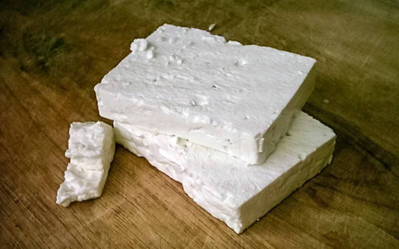 Ingestão de queijo feta promove sistema imunitário saudável