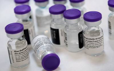 UE recebe mais 100 milhões de doses da vacina da Pfizer/BioNTech