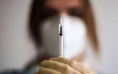 Vacinação evita quatro mortes por minuto e 5760 mortes por dia