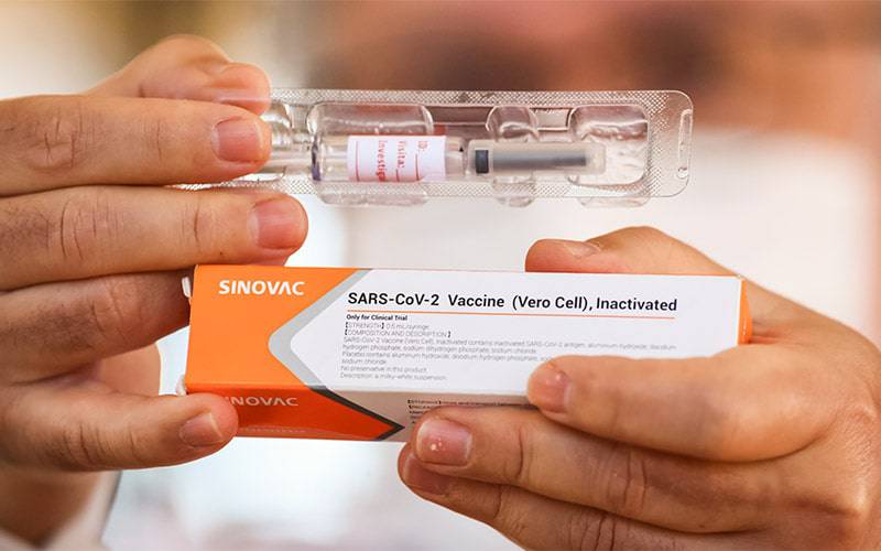 COVID-19: EMA avança com revisão da vacina inativada da Sinovac