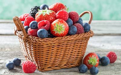 Frutos vermelhos beneficiam saúde digestiva e cerebral