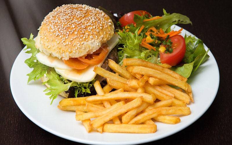 Dieta norte-americana aumenta risco de doenças cardiovasculares