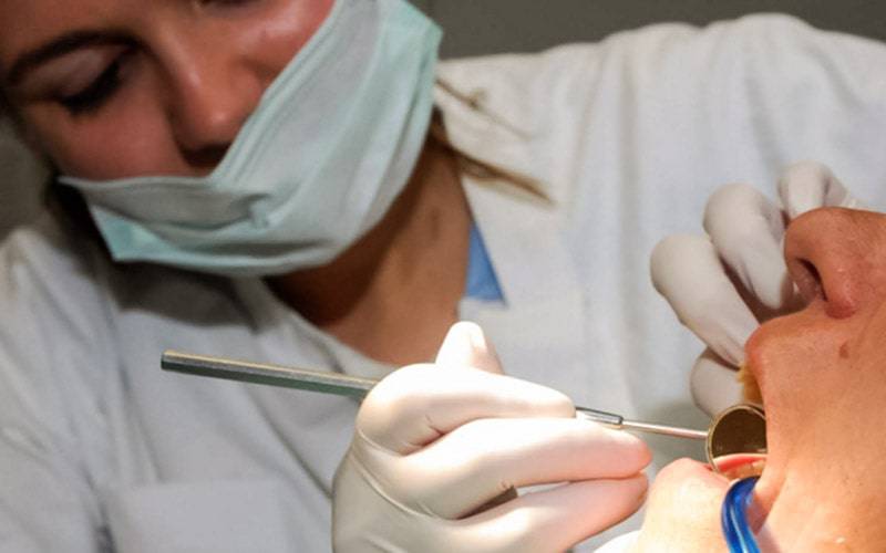 Projetos de dentistas nos centros de saúde defraudam expetativas