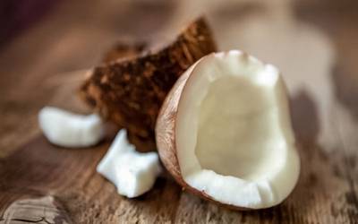 Ingestão de coco beneficia controlo de níveis de açúcar no sangue