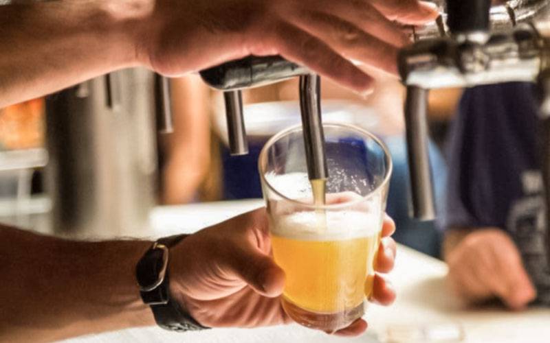 Investigação revela que cerveja ajuda a combater disfunção erétil