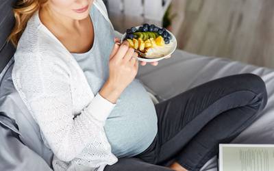 Dieta saudável na gravidez reduz risco de diabetes gestacional