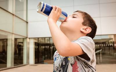 Metade das crianças no mundo consome bebidas energéticas