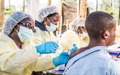Vacina contra ébola induz resposta imune duradoura