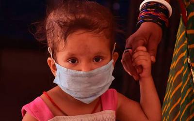 Gripe do tomate: novo vírus está a afetar crianças na Índia