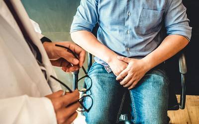 Saúde masculina: conheça as razões das dores testiculares