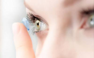 Estudo revela que lentes de contacto podem conter PFAS