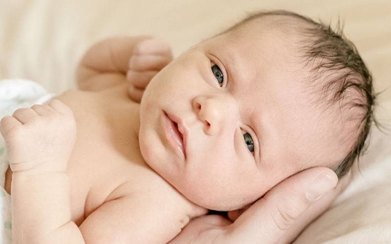 Níveis de cortisol no cabelo dos recém-nascidos influenciam sono