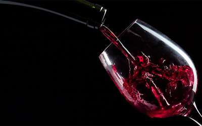 Certos tipos de vinho têm efeitos antienvelhecimento