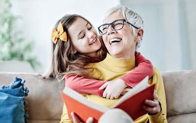 Estudo revela com que idade as pessoas são mais felizes