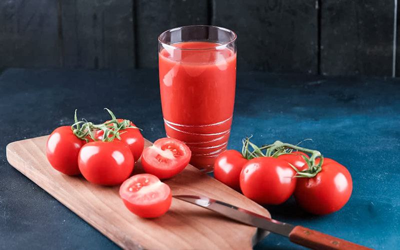 Propriedades antimicrobianas do sumo de tomate matam salmonela