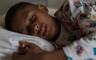 Notícias - Problemas do sono podem ter início logo na infância