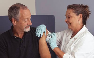 Vacinação é crucial para um envelhecimento saudável