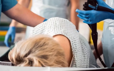 Cancro do cólon: exame de fezes é tão eficaz como a colonoscopia
