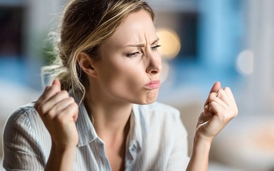 Mulheres controlam melhor a raiva à medida que envelhecem