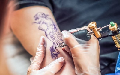 Tintas das tatuagens têm riscos ocultos