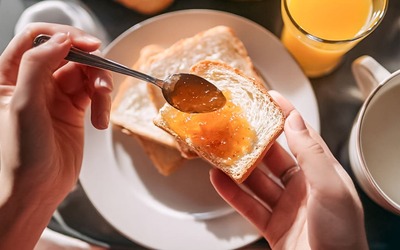 Tomar o pequeno-almoço tarde eleva risco de morte prematura