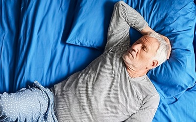 Desporto reduz risco de problemas de sono em fumadores