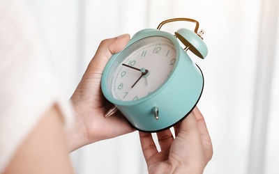 Mudança para a hora de inverno: saiba como diminuir o impacto
