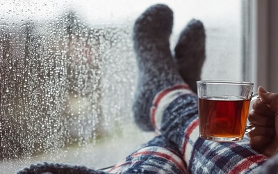 Sabia que o som da chuva a cair tem benefícios para a saúde?