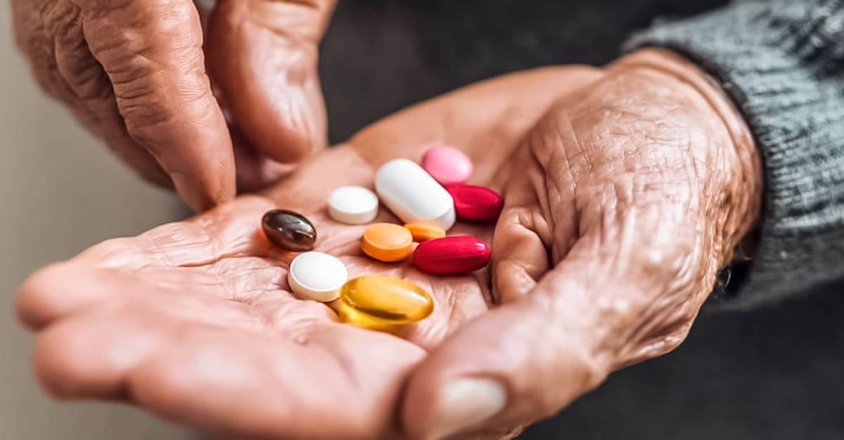 Notícias - Estudo revela aumento do número de homens em polimedicação
