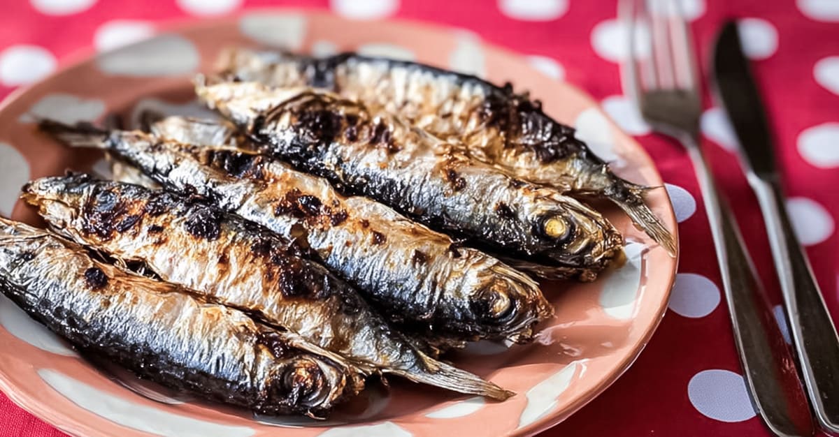Notícias - Nem salmão, nem cavala: o peixe mais saudável é a sardinha