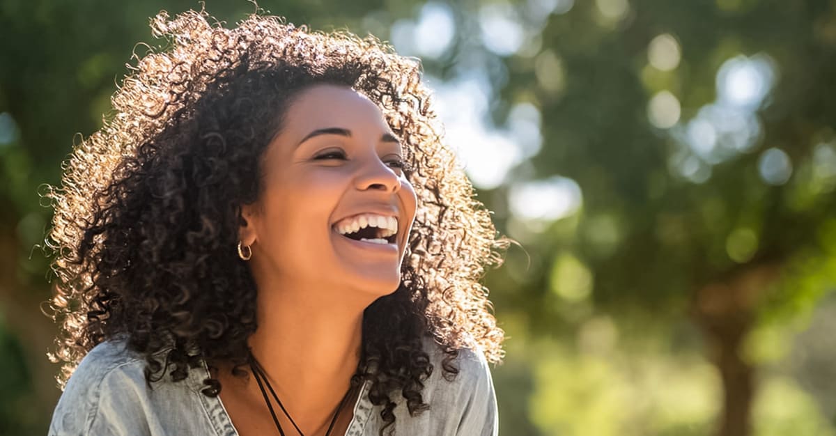 Notícias - Riso e felicidade podem beneficiar saúde cardiovascular