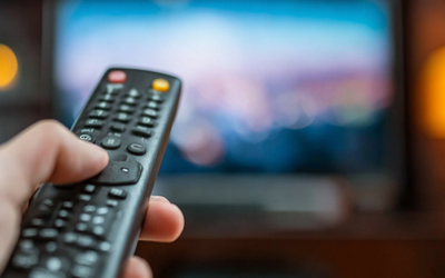 Ver anúncios de bebidas alcoólicas aumenta desejo de consumo