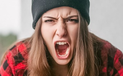 Agressividade na juventude pode refletir envelhecimento precoce