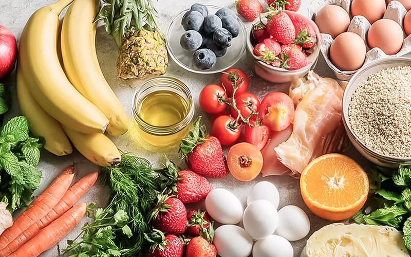 Dieta saudável na meia-idade reduz risco de declínio cognitivo