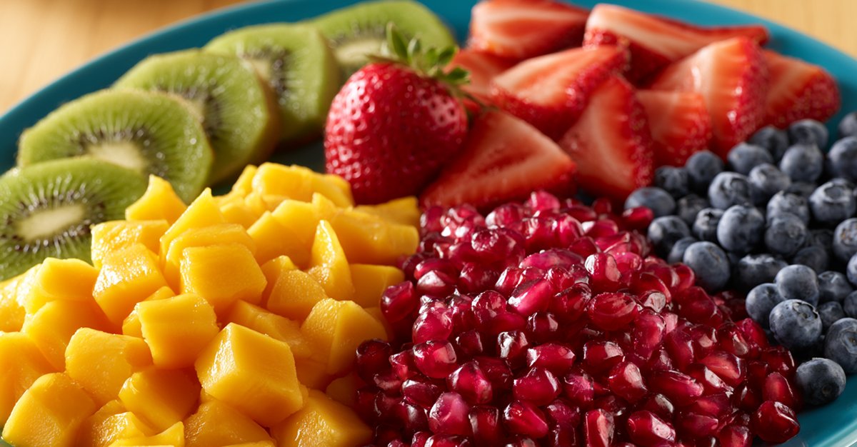 Notícias - Adultos obesos devem comer fruta ao jantar
